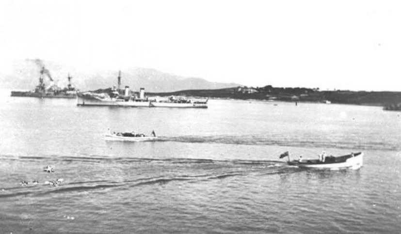 Βομβαρδισμός της Κέρκυρας: Τα αντιτορπιλικά «Σπέτσες» και «Ψαρά» κυριαρχούν επί των Ιταλών